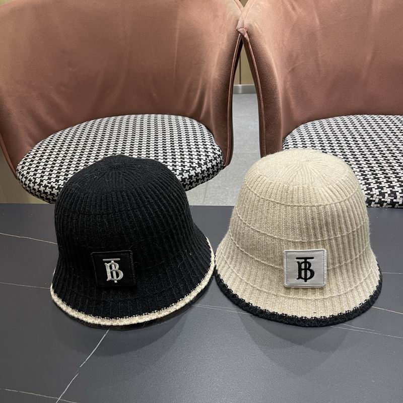 26 Burberry Hat 0120